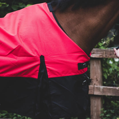 1200D Lightweight Waterproof Horse Turnout Rug 0g No Fill Standard Neck Red/Black