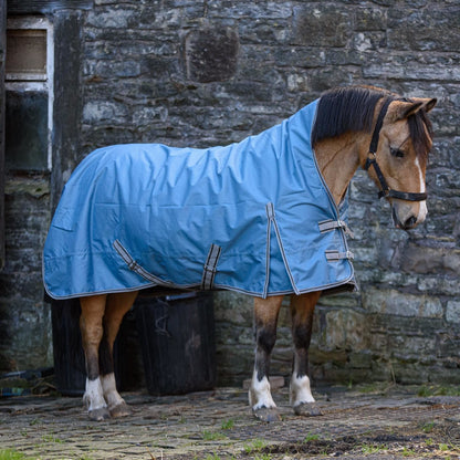 600D Lightweight Waterproof Horse Turnout Rug 0g No Fill Half Neck Dark Plum