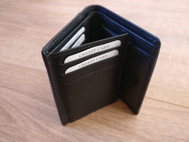 RFID Chic Leather Magic Money Clip Slim Mens Wallet ID Credit Card Holder Case